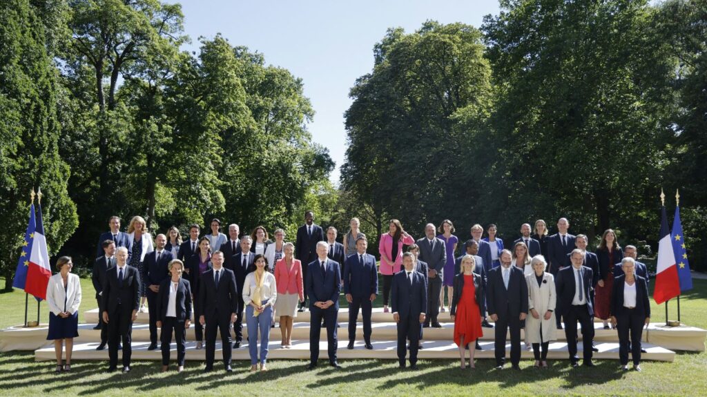 Gouvernement Borne 2